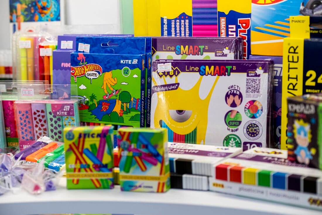 Шкільні аксесуари в Leoshop 3
